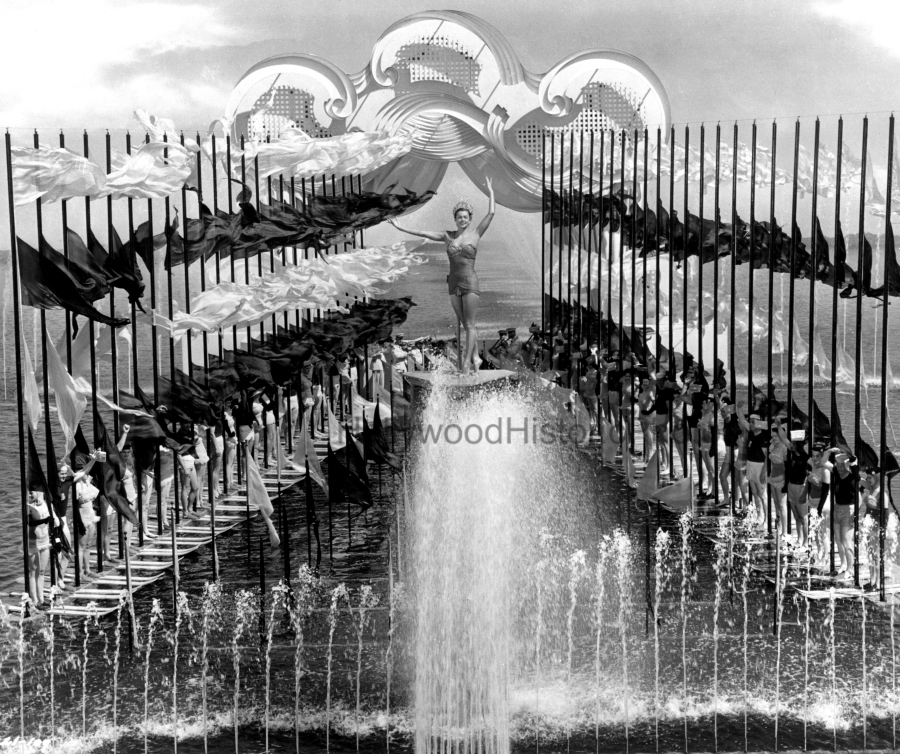Esther Williams 1953 1 Easy to Love.jpg